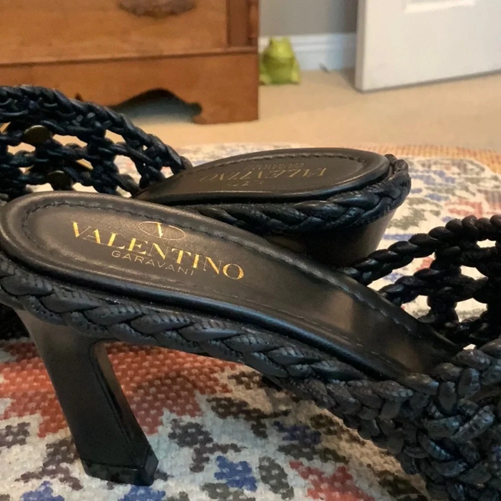 Valentino Garavani these valentino